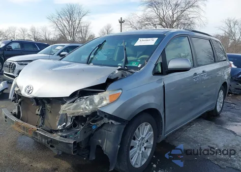 2013 Toyota Sienna Le 7 Passenger from USA, damaged, VIN 5TDJK3DC0DS057547